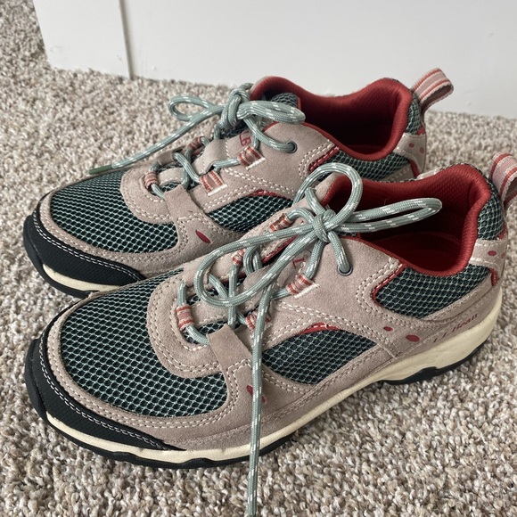 L.L. Bean Womens 299641 Ventilated Hiking Shoes Trail Army Green Size 7 - Picture 1 of 7